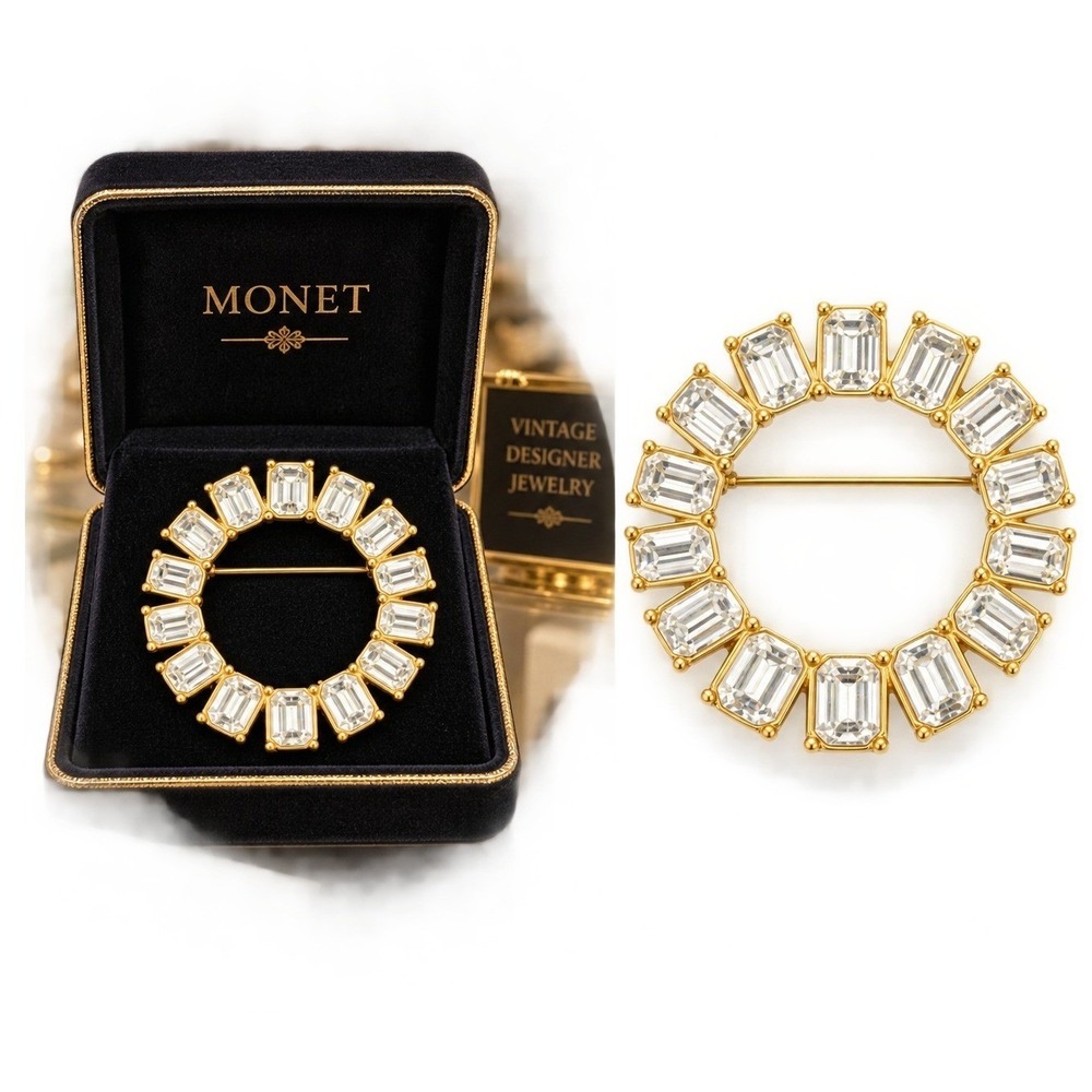 Vintage Monet Clear Rhinestone Gold Tone Circle Wreath Statement Pin Brooch